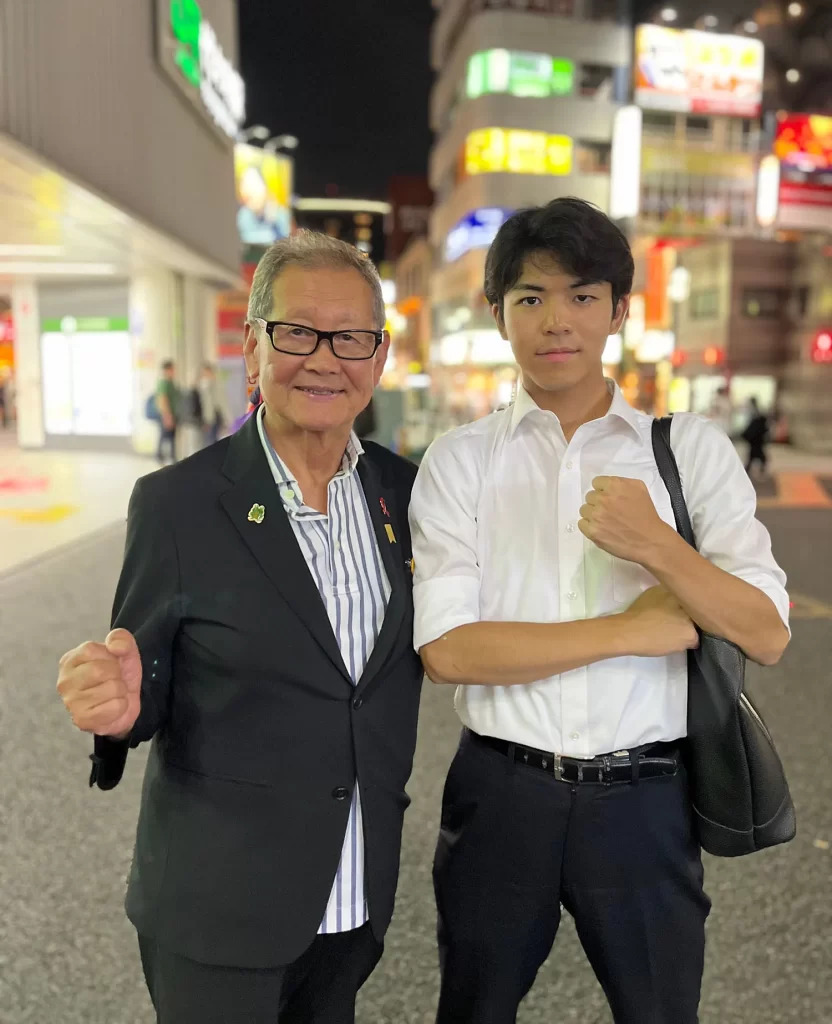 母校の東京医科大学応援団の団長との交流